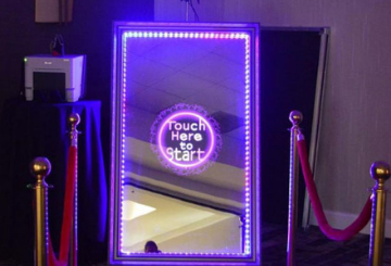 magic mirror photobooth